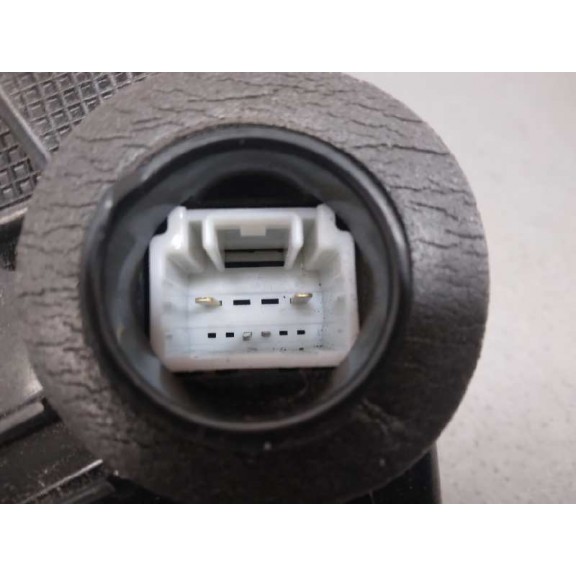 Recambio de cerradura puerta delantera derecha para toyota auris hybrid active referencia OEM IAM  4 PINES 