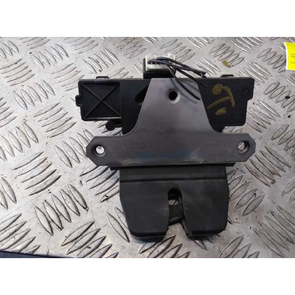 Recambio de cerradura maletero / porton para ford mondeo ber. (ca2) ghia referencia OEM IAM   