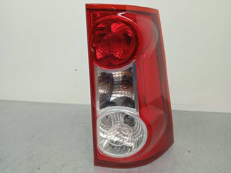 Recambio de piloto trasero derecho para dacia logan express 1.5 dci diesel cat referencia OEM IAM 8200864610  