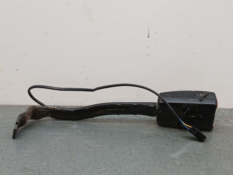 Recambio de enganche cinturon para seat altea (5p1) reference referencia OEM IAM  carcasa rota 