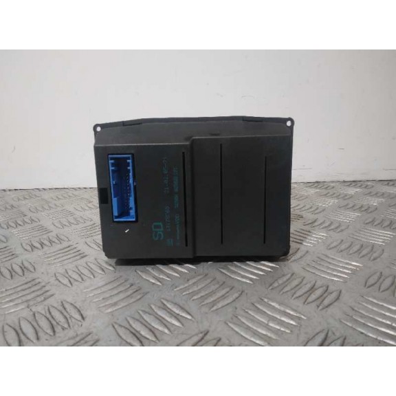 Recambio de display para opel vectra c berlina 1.9 cdti referencia OEM IAM 13178765  