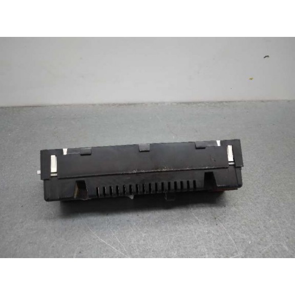 Recambio de display para peugeot 207 xs referencia OEM IAM 9664483980  