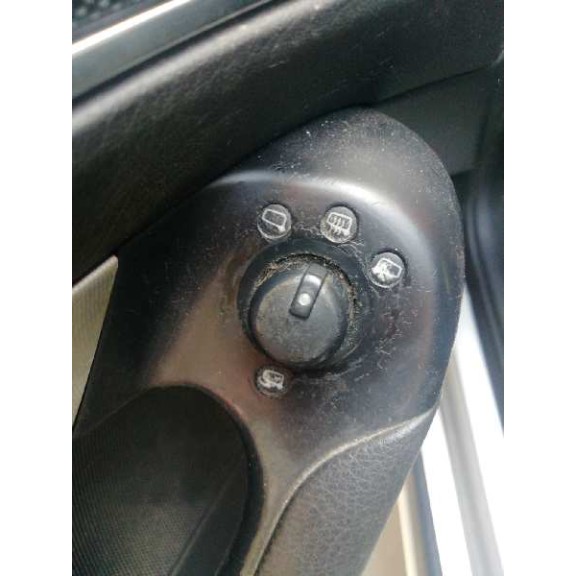 Recambio de retrovisor derecho para audi a6 berlina (4f2) 2.7 tdi referencia OEM IAM  ABATIBLE 