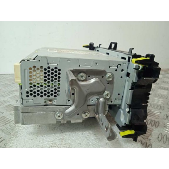 Recambio de sistema navegacion gps para toyota yaris hybrid active referencia OEM IAM 861400D320 868400F020 