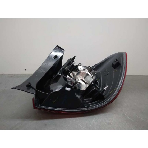 Recambio de piloto trasero izquierdo para dacia sandero referencia OEM IAM 265554085R NUEVO NORMAL NO LED VALEO