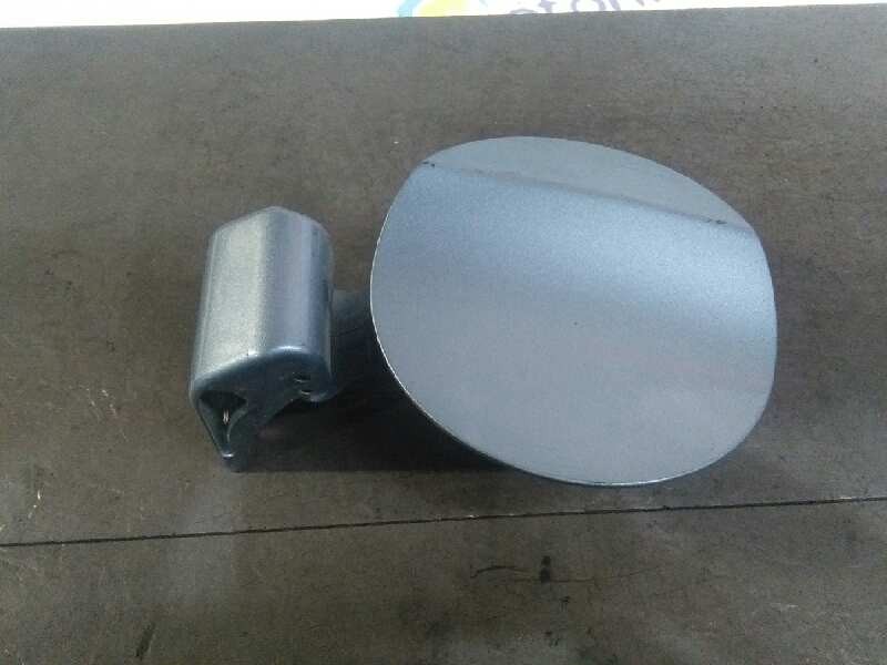 Recambio de tapa exterior combustible para hyundai i20 comfort referencia OEM IAM 695101J000 AZUL 