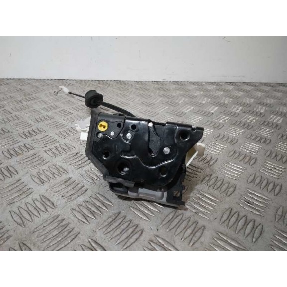 Recambio de cerradura puerta trasera izquierda para audi a4 ber. (b8) básico referencia OEM IAM  8 PINES 