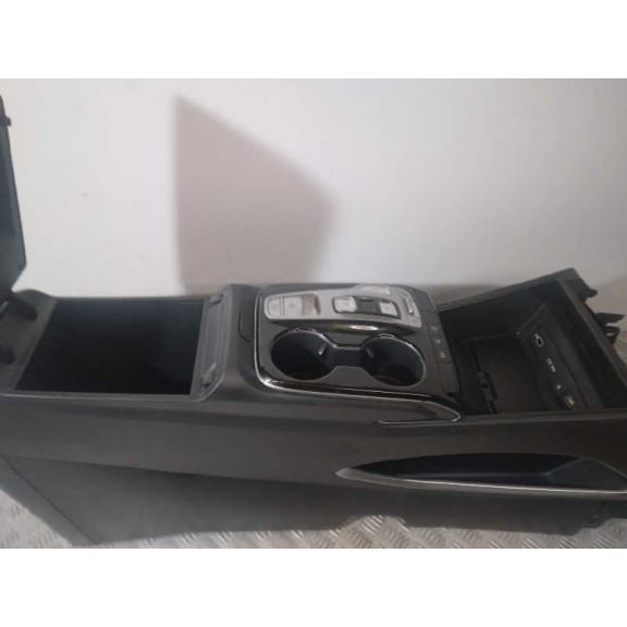 Recambio de apoyabrazos central para hyundai tucson 1.6 hybrid 4x4 referencia OEM IAM 84690N7101NNB  