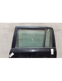 Recambio de puerta trasera izquierda para opel zafira b family referencia OEM IAM  NEGRA GOLPEADA 2