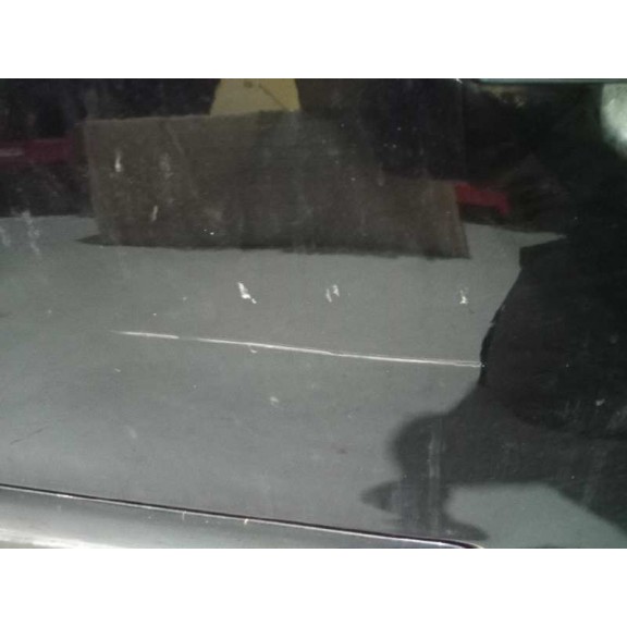 Recambio de puerta trasera izquierda para opel zafira b family referencia OEM IAM  NEGRA GOLPEADA