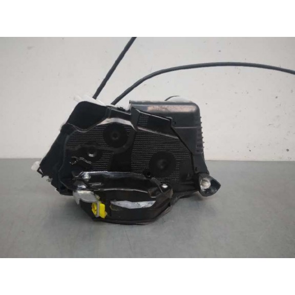 Recambio de cerradura puerta delantera izquierda para toyota yaris hybrid active referencia OEM IAM  8 PINES 