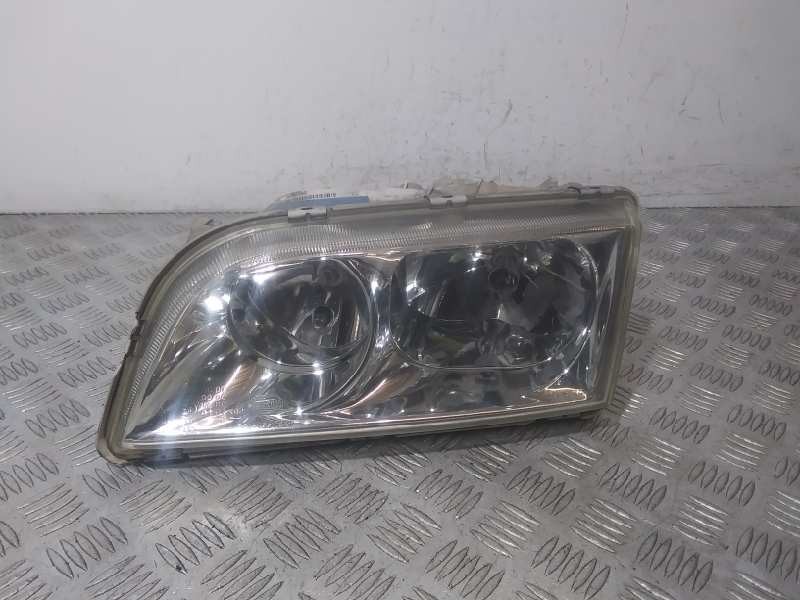 Recambio de faro izquierdo para volvo v40 familiar 1.6 referencia OEM IAM 1AGO0786133  