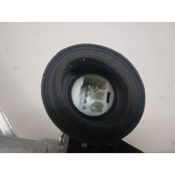 Recambio de elevalunas trasero derecho para toyota yaris hybrid active referencia OEM IAM 857200D120 6 PINES 