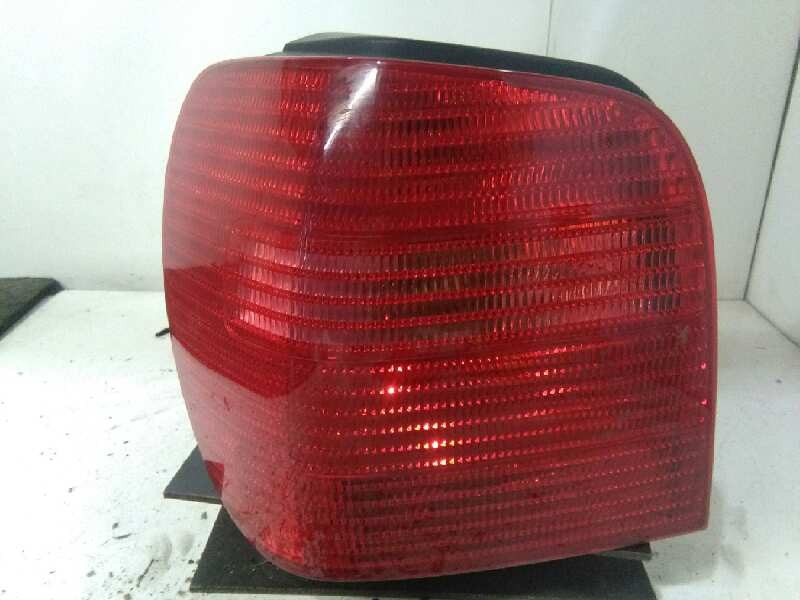 Recambio de piloto trasero izquierdo para volkswagen polo berlina (6n2) conceptline referencia OEM IAM 6N0945095H  