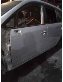 Recambio de puerta delantera izquierda para kia carens (un) concept referencia OEM IAM  PLATA 