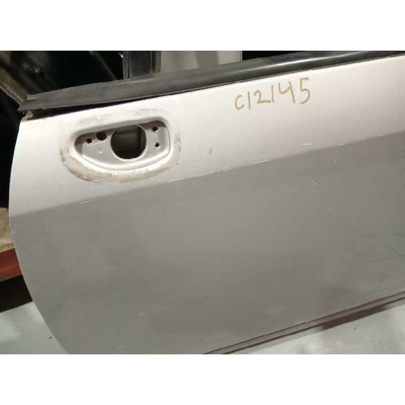 Recambio de puerta delantera izquierda para kia carens (un) concept referencia OEM IAM  PLATA 