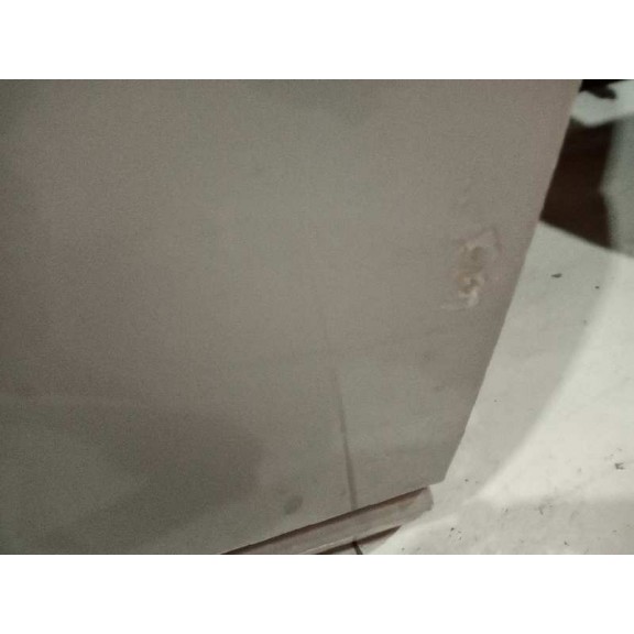 Recambio de puerta delantera izquierda para kia carens (un) concept referencia OEM IAM  PLATA 