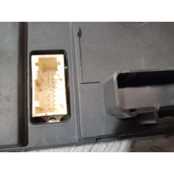 Recambio de mando climatizador para renault megane ii classic berlina 1.9 dci diesel referencia OEM IAM 8200344840  