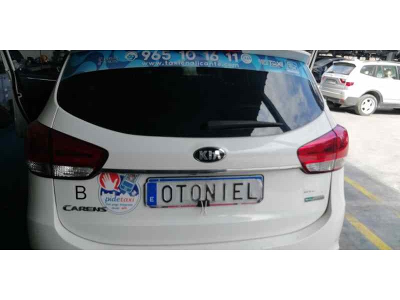 Recambio de porton trasero para kia carens ( ) basic referencia OEM IAM 73700A4040  73700A4040