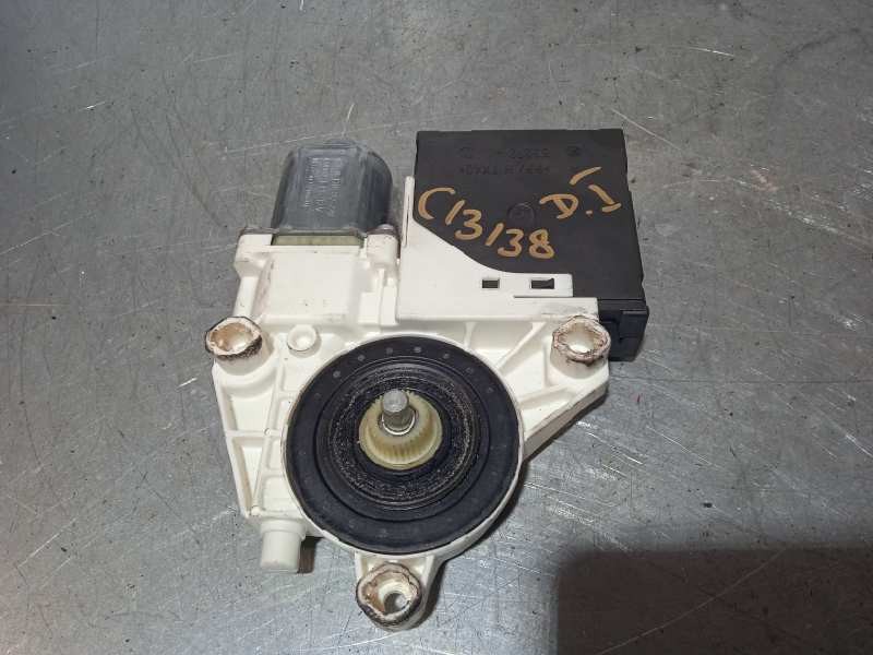 Recambio de motor elevalunas delantero izquierdo para volkswagen golf v berlina (1k1) gt referencia OEM IAM 1K3837401T  