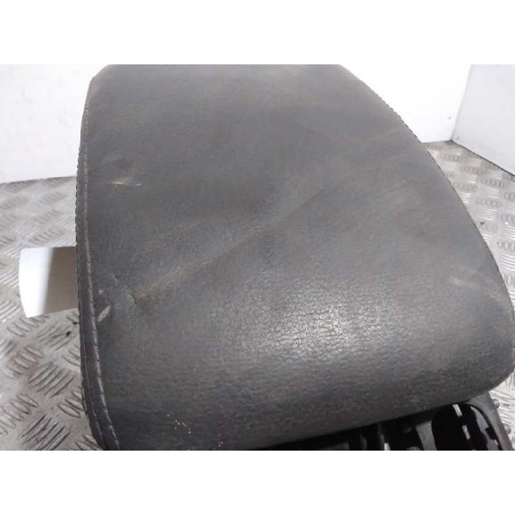 Recambio de apoyabrazos central para volkswagen golf v berlina (1k1) gti referencia OEM IAM  CUERO NEGRO 