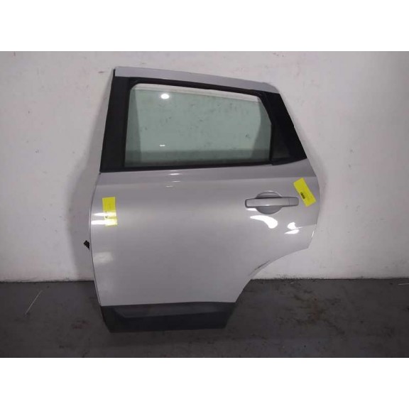 Recambio de puerta trasera izquierda para nissan qashqai (j10) acenta referencia OEM IAM  TIENE UN ROCE 5 PLAZAS