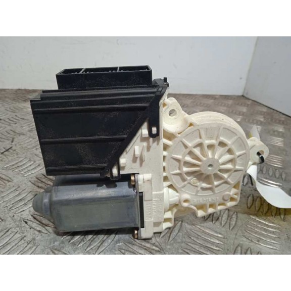Recambio de motor elevalunas delantero derecho para seat ibiza (6l1) 1.4 16v referencia OEM IAM 101386102774 101386102 