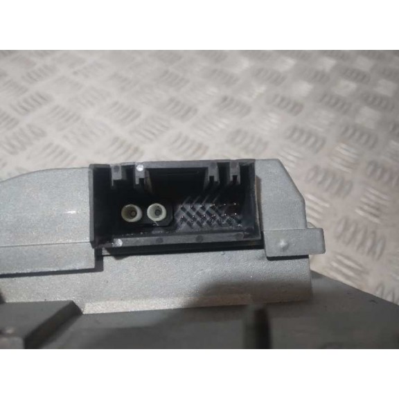 Recambio de sistema navegacion gps para peugeot 407 st sport pack referencia OEM IAM 9663321480 PANTALLA 