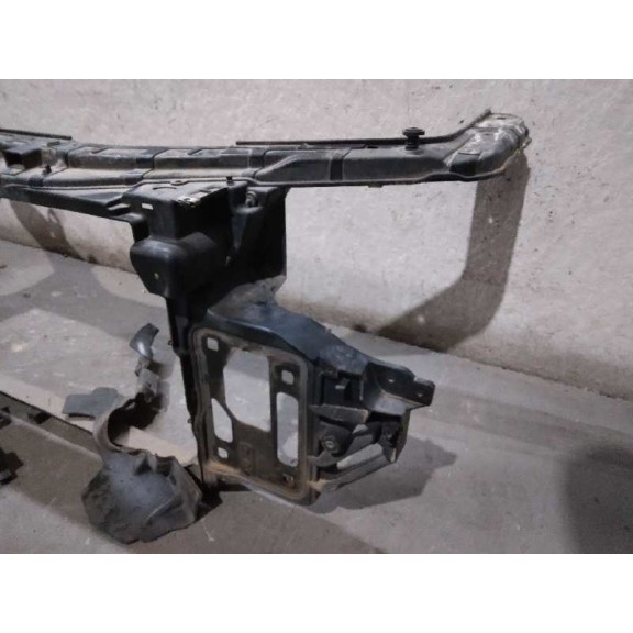 Recambio de panel frontal para chrysler sebring berlina 2.0 crd cat referencia OEM IAM 05116209AD  