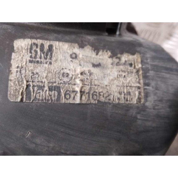 Recambio de faro derecho para opel zafira a elegance referencia OEM IAM 67716821 SOPORTE ROTO 