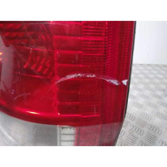 Recambio de piloto trasero derecho para opel zafira a elegance referencia OEM IAM 62281 ROZADO 2ª