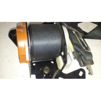 Recambio de cinturon seguridad trasero central para toyota yaris (ncp1/nlp1/scp1) 1.3 referencia OEM IAM   