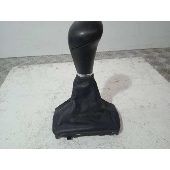 Recambio de pomo palanca cambio para audi a5 sportback (8t) 2.7 tdi referencia OEM IAM 8K1713139A  