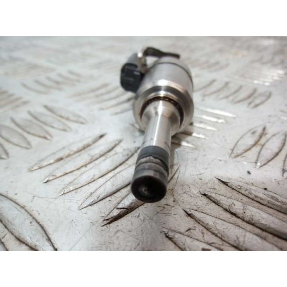 Recambio de inyector para ford focus lim. (cb8) trend referencia OEM IAM DM5G9F593AA  