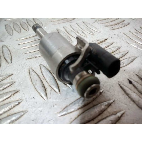 Recambio de inyector para ford focus lim. (cb8) trend referencia OEM IAM DM5G9F593AA  