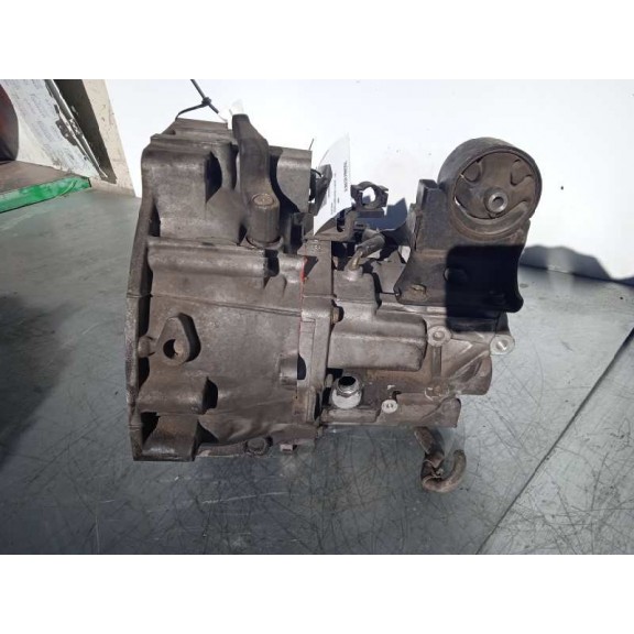 Recambio de caja casco para nissan almera (n16/e) 1.5 16v cat referencia OEM IAM 4M401 CASCO 