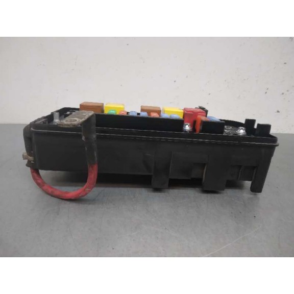 Recambio de caja reles / fusibles para mercedes-benz clase e (w210) berlina 240 (210.061) referencia OEM IAM 13144708  