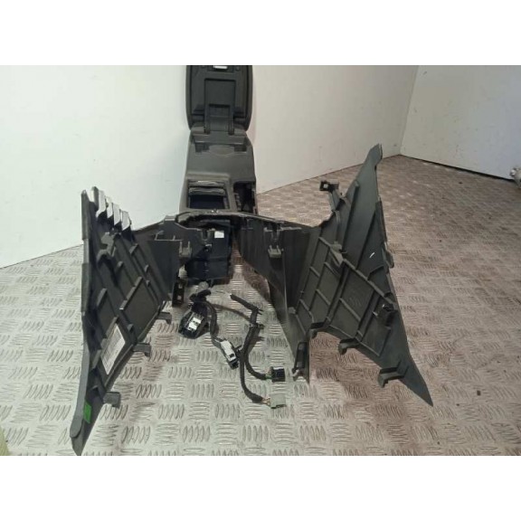 Recambio de consola central para ford focus turn. trend referencia OEM IAM F1EBA045A06E  