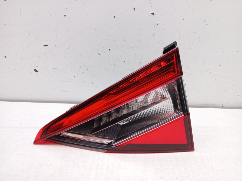 Recambio de piloto trasero derecho interior para skoda superb (3v3) 2.0 tdi referencia OEM IAM 3v5945308b  