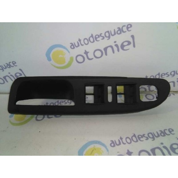 Recambio de asidero puerta izquierda para volkswagen golf v berlina (1k1) 1.4 16v referencia OEM IAM 1K4868049C NUEVO 4 BOTONES