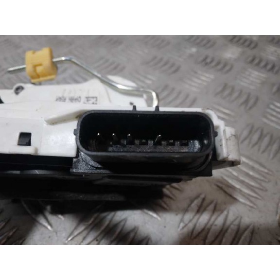 Recambio de cerradura puerta trasera derecha para mg zs luxury referencia OEM IAM 10845783 4 PINES 