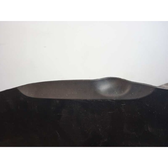 Recambio de aletin trasero izquierdo para citroën c4 cactus shine referencia OEM IAM 9819474277 9801554477 ROZADO