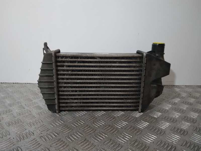 Recambio de intercooler para opel astra h ber. cosmo referencia OEM IAM 13213402  