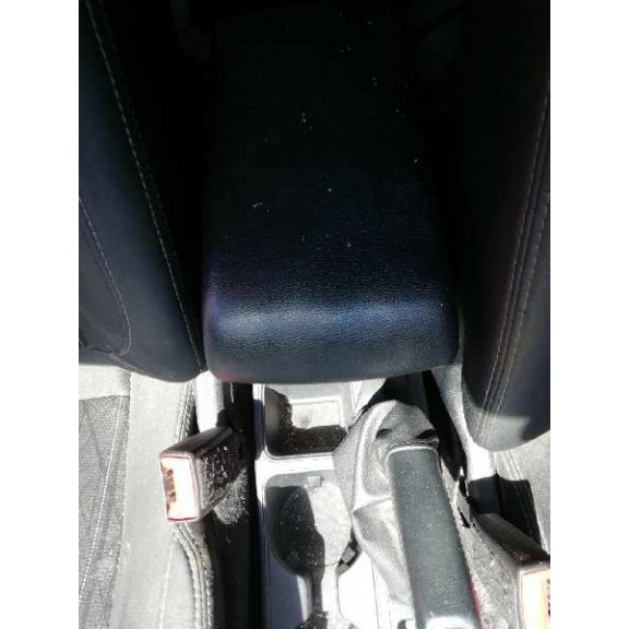 Recambio de apoyabrazos central para ford ecosport (cr6) trend referencia OEM IAM   