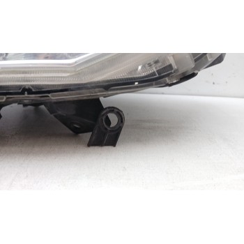 Recambio de faro izquierdo para toyota auris (_e15_) 2.0 d-4d (ade150_) referencia OEM IAM 8115002540 89903724 89903692