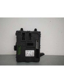 Recambio de caja reles / fusibles para renault megane iv berlina 5p experience referencia OEM IAM 284B14565R  