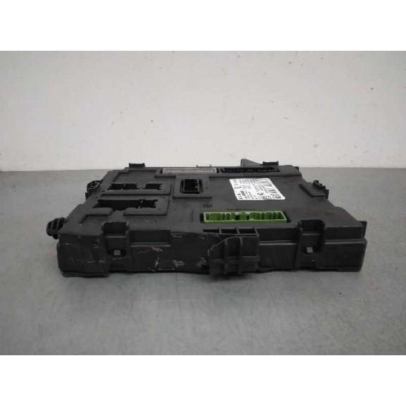 Recambio de caja reles / fusibles para renault megane iv berlina 5p experience referencia OEM IAM 284B14565R  