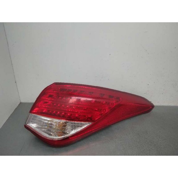 Recambio de piloto trasero derecho para hyundai i40 premium referencia OEM IAM 924023Z3  