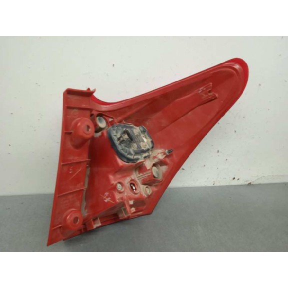 Recambio de piloto trasero izquierdo para toyota auris hybrid active referencia OEM IAM   