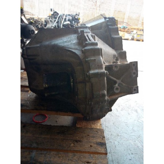 Recambio de caja casco para toyota verso active referencia OEM IAM   